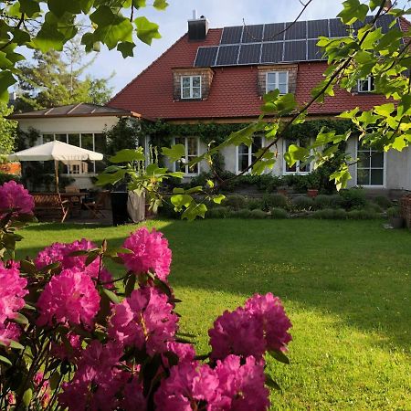 Ferienwohnung München- Pullach, Wohnen im Grünen Exterior foto